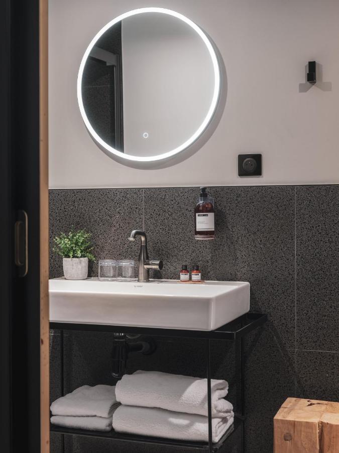 Appartements Place Royale - Maisons Du Monde Hotel & Suites Nantes Bagian luar foto