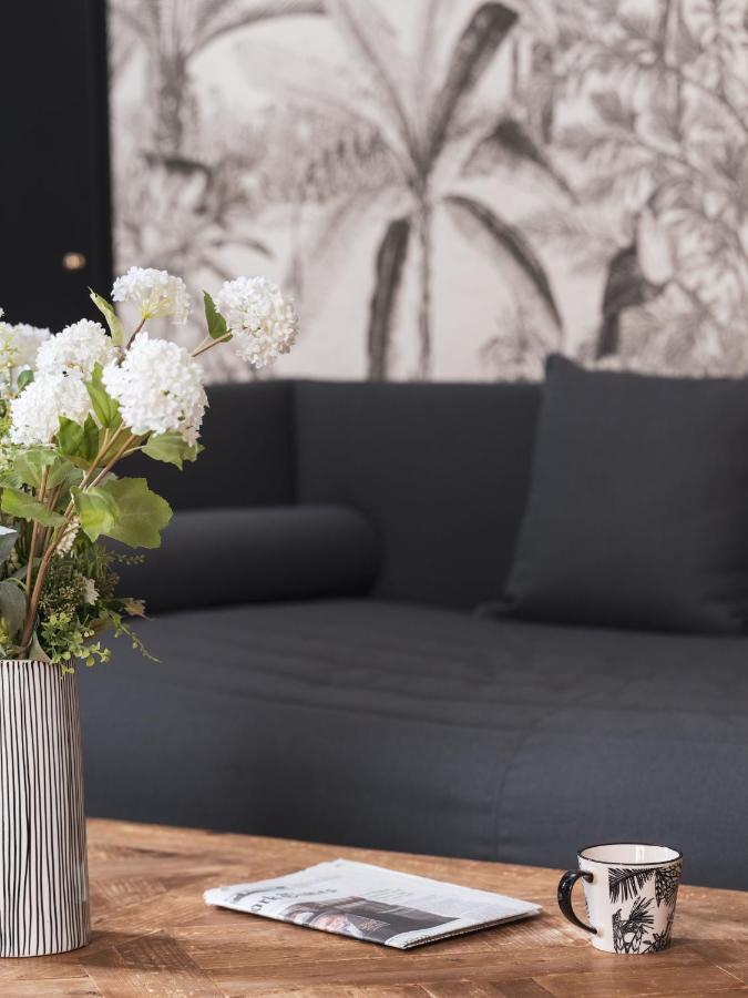 Appartements Place Royale - Maisons Du Monde Hotel & Suites Nantes Bagian luar foto